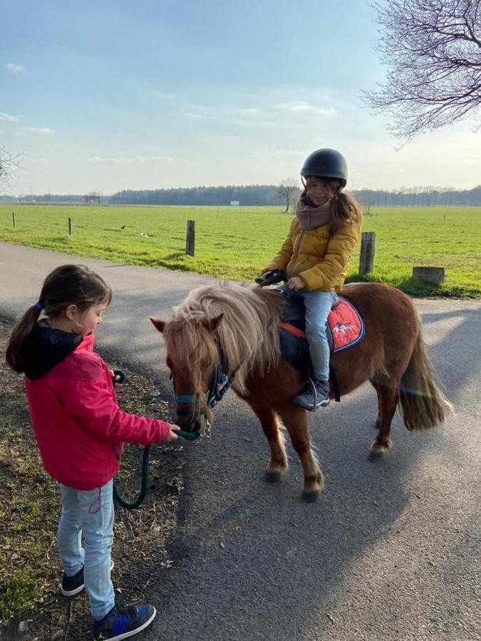Hoevetoerisme Op 'T Zand Villa Pelt Luaran gambar